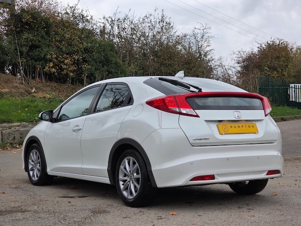 Used Honda Civic 2013 for sale - 76304158: Photo 5