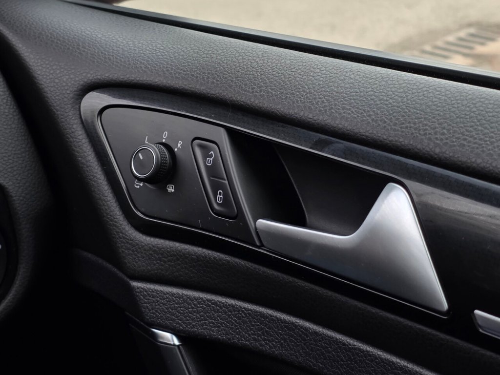 Used Volkswagen Golf 2014 for sale - 77720348: Photo 26