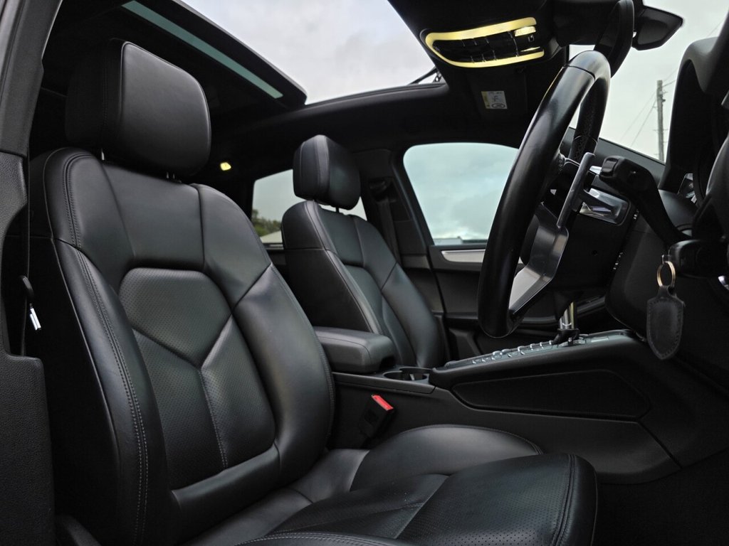 Used Porsche Macan 2018 for sale - 76642250: Photo 10