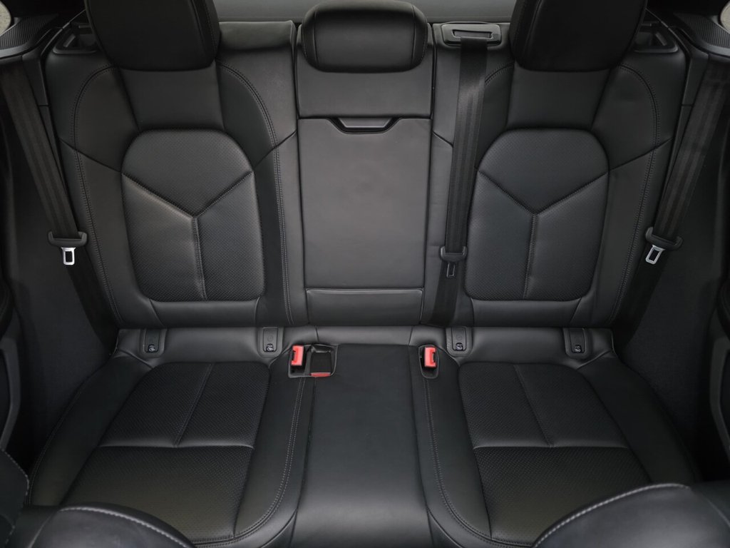 Used Porsche Macan 2018 for sale - 76642250: Photo 11