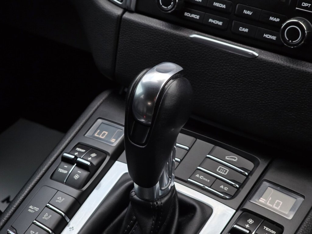 Used Porsche Macan 2018 for sale - 76642250: Photo 14