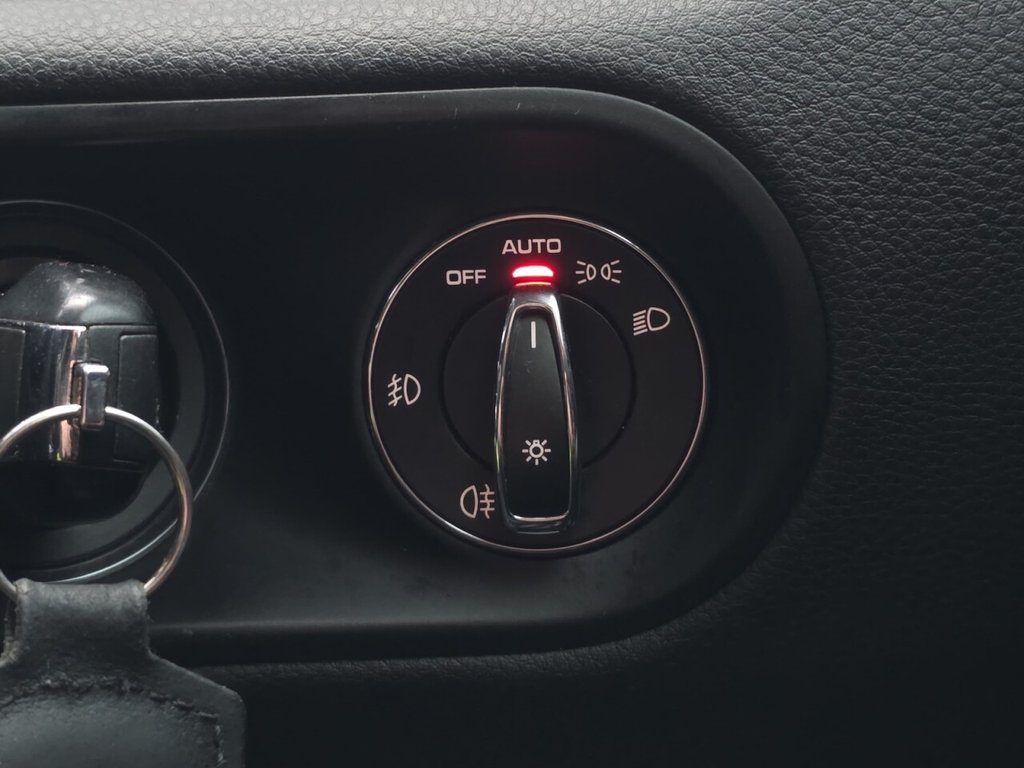 Used Porsche Macan 2018 for sale - 76642250: Photo 17