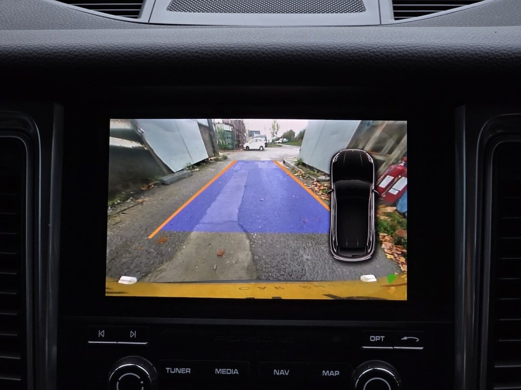 Used Porsche Macan 2018 for sale - 76642250: Photo 31