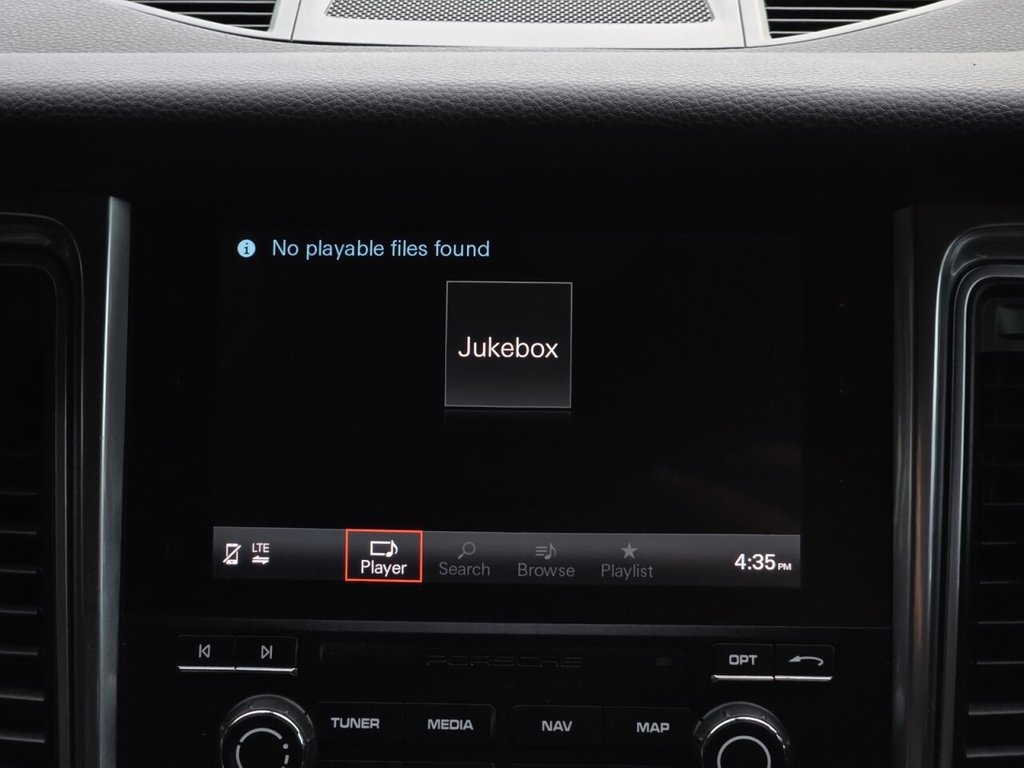 Used Porsche Macan 2018 for sale - 76642250: Photo 37