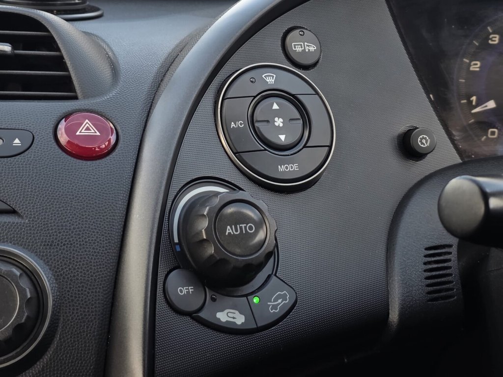 Used Honda Civic 2010 for sale - 78212563: Photo 25