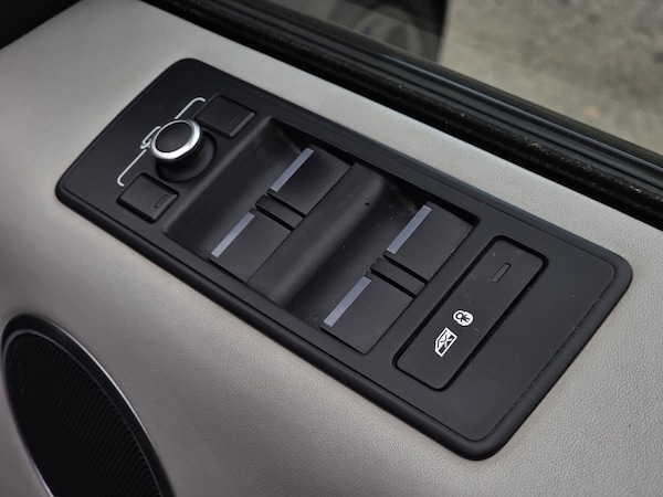 Used Land Rover Range Rover Sport 2016 for sale - 76229068: Photo 14