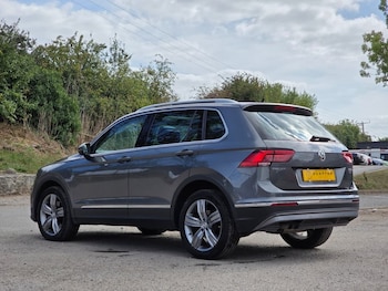 Used Volkswagen Tiguan 2016 for sale - 75648030: Photo