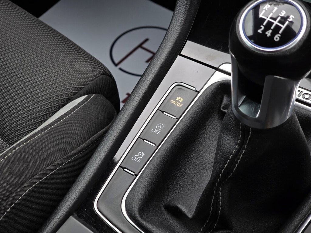 Used Volkswagen Golf 2015 for sale - 76617247: Photo 16