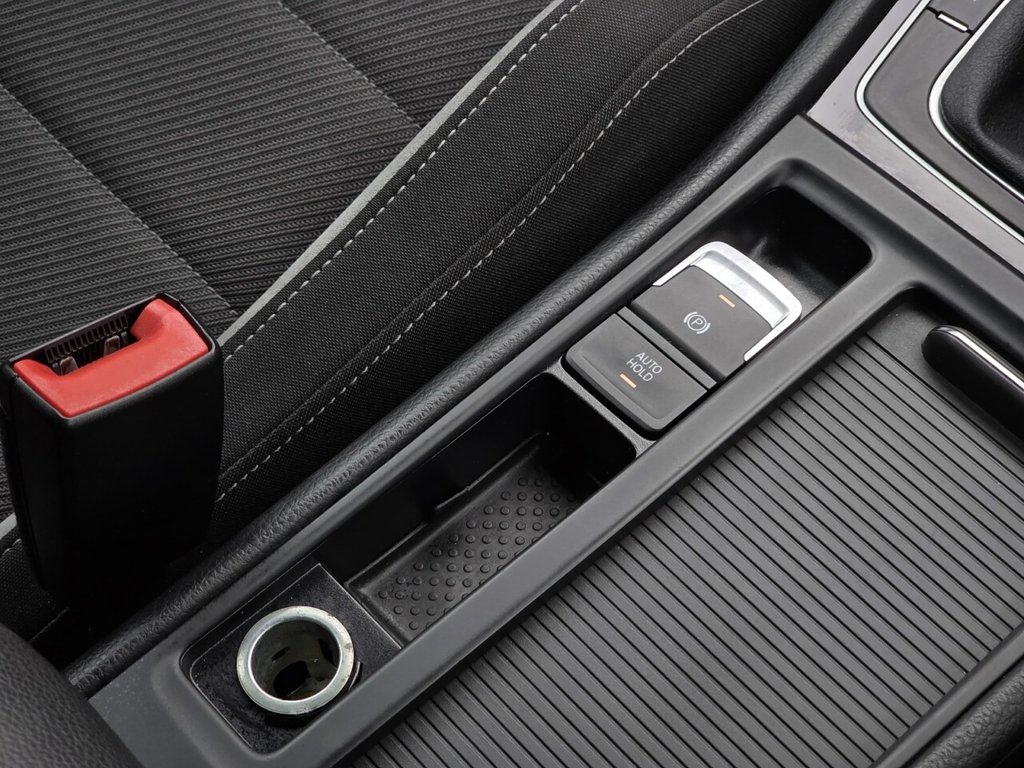 Used Volkswagen Golf 2015 for sale - 76617247: Photo 17