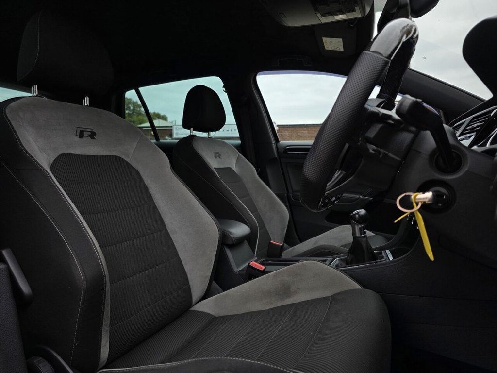 Used Volkswagen Golf 2015 for sale - 76617247: Photo 9