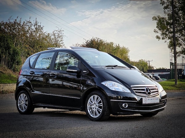 Used Mercedes-Benz A-Class 2010 for sale - 76139882: Photo 1