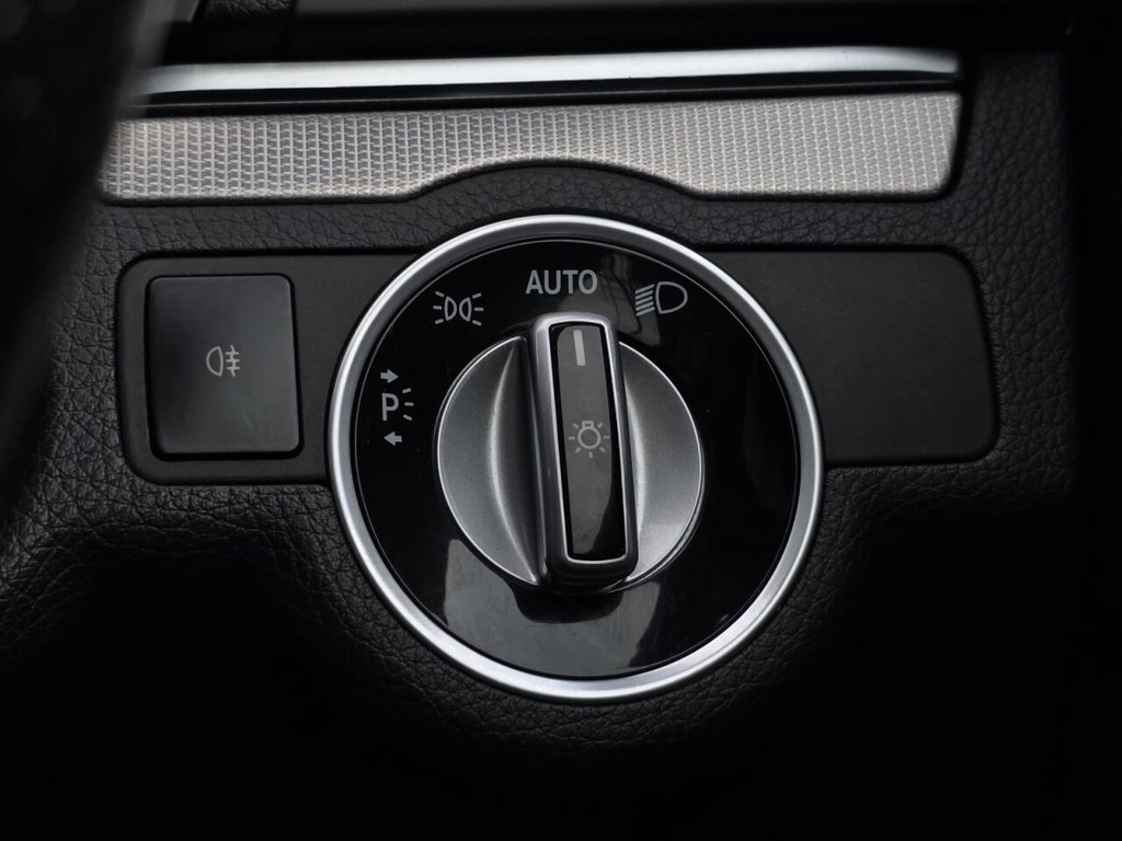 Used Mercedes-Benz E Class 2013 for sale - 76552078: Photo 19