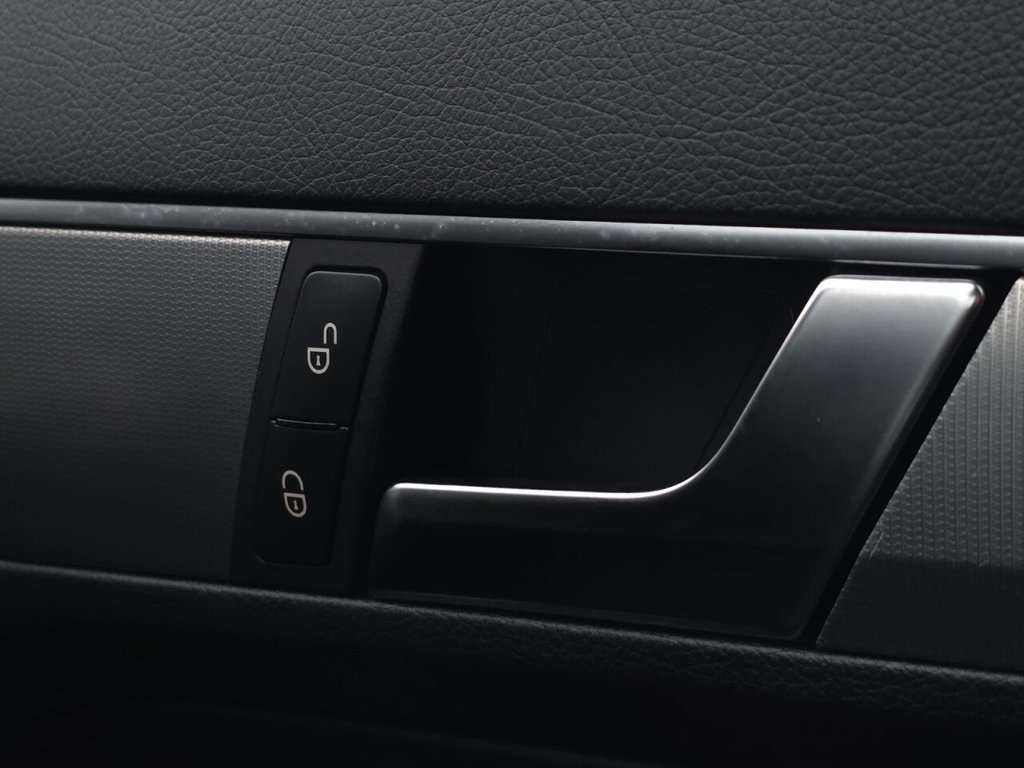 Used Mercedes-Benz E Class 2013 for sale - 76552078: Photo 21