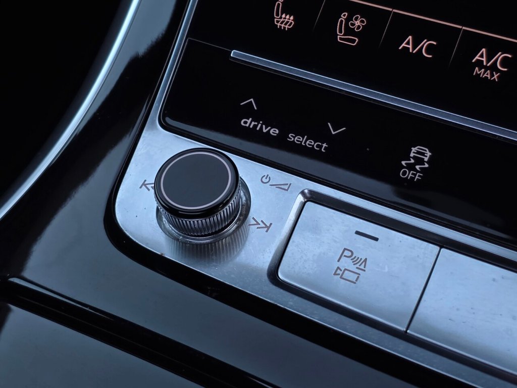 Used Audi Q8 2018 for sale - 77805945: Photo 47