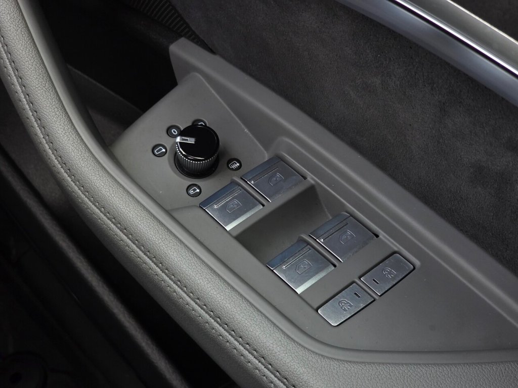 Used Audi Q8 2023 for sale - 78096717: Photo 30