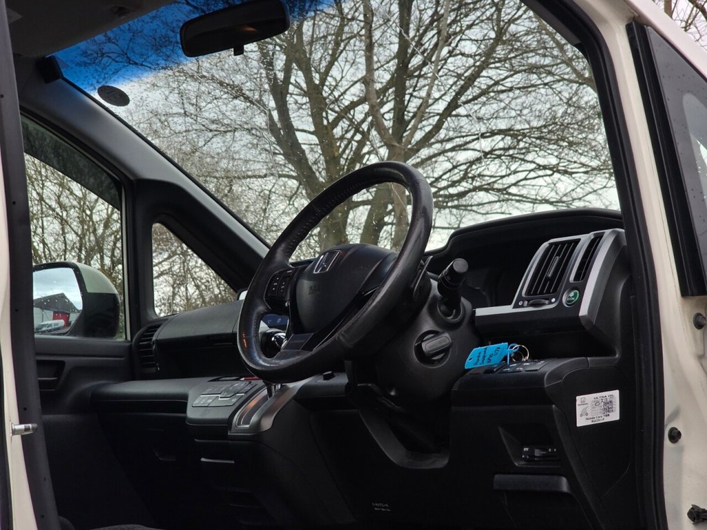 Used Honda Stepwagon 2023 for sale - 77636657: Photo 13