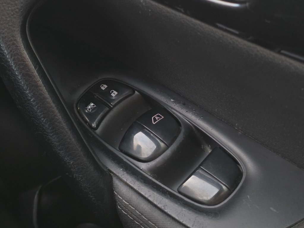 Used Nissan Qashqai 2015 for sale - 77133212: Photo 26