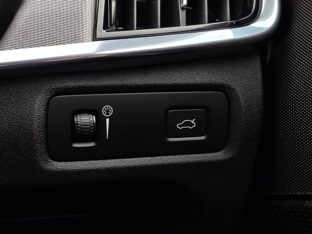 Used Volvo V90 2017 for sale - 77313340: Photo 33