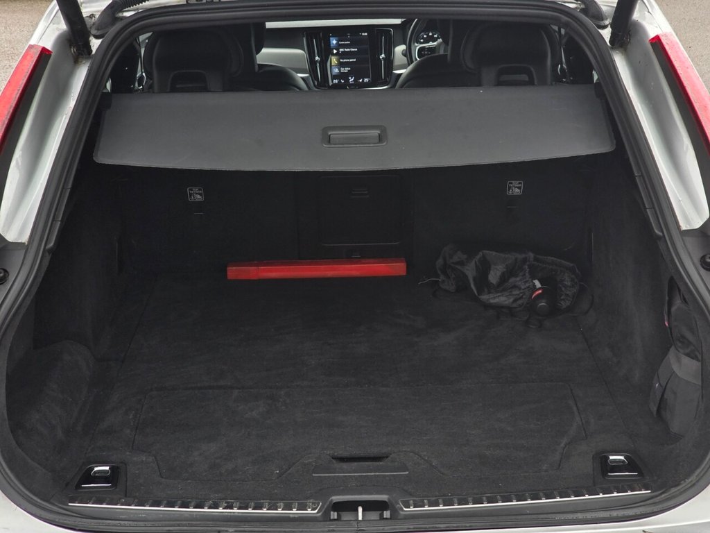 Used Volvo V90 2017 for sale - 77313340: Photo 35