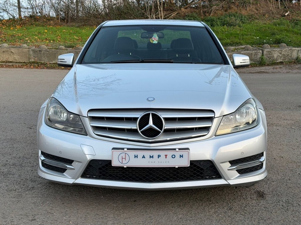 Used Mercedes-Benz C Class 2013 for sale - 76372416: Photo 2