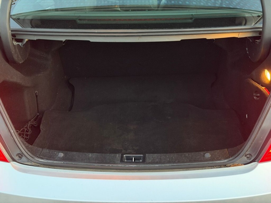 Used Mercedes-Benz C Class 2013 for sale - 76372416: Photo 20