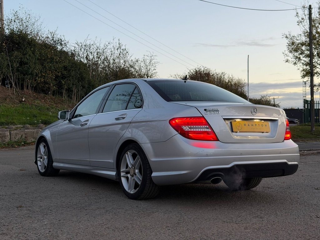 Used Mercedes-Benz C Class 2013 for sale - 76372416: Photo 3