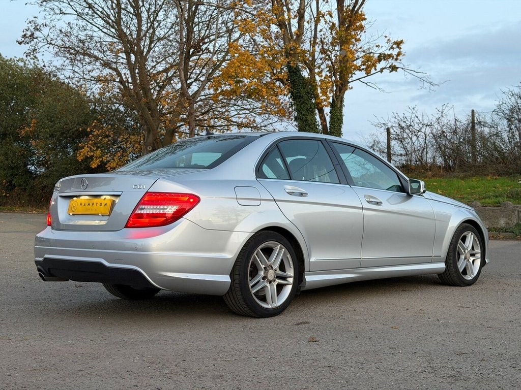 Used Mercedes-Benz C Class 2013 for sale - 76372416: Photo 6