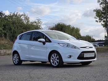 2010 (60) - 1.25 Zetec Hatchback 5dr Petrol Manual (129 g/km, 81 bhp)