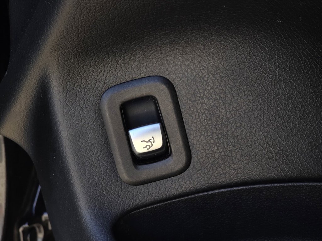 Used Mercedes-Benz GLC 2016 for sale - 78056125: Photo 37