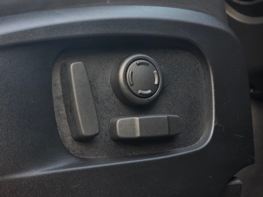 Used Land Rover Defender 90 2023 for sale - 77706151: Photo 26