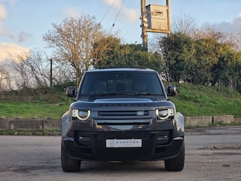 Used Land Rover Defender 90 2023 for sale - 77706151: Photo