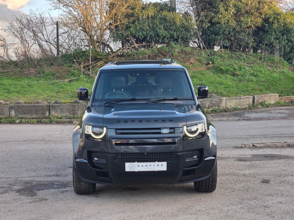 Used Land Rover Defender 90 2023 for sale - 77706151: Photo 4