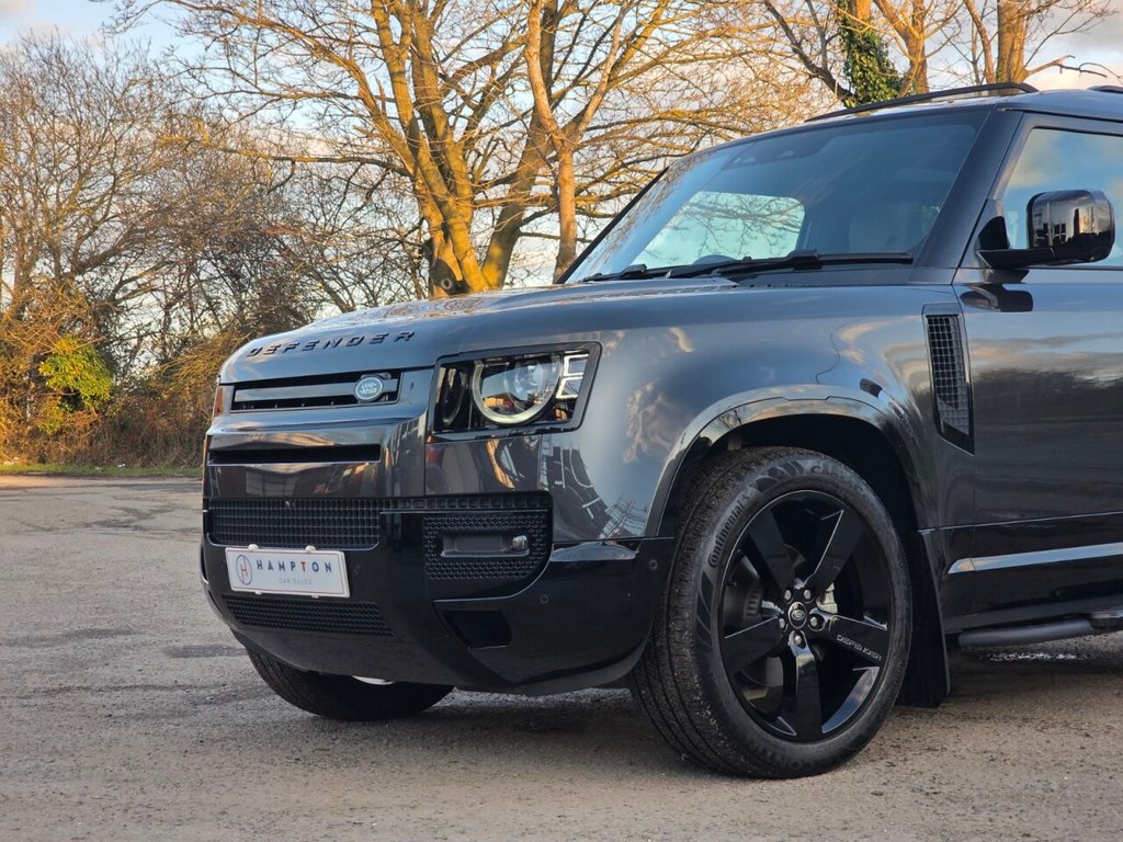 Used Land Rover Defender 90 2023 for sale - 77706151: Photo 40