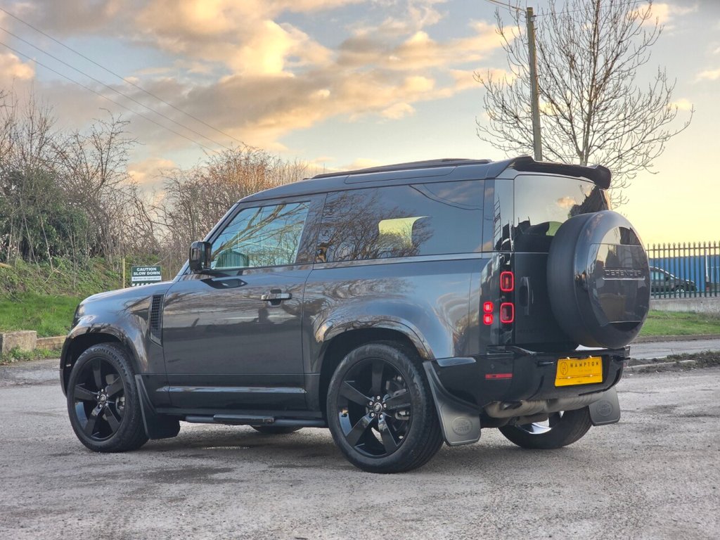 Used Land Rover Defender 90 2023 for sale - 77706151: Photo 6