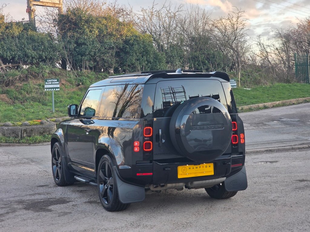 Used Land Rover Defender 90 2023 for sale - 77706151: Photo 7