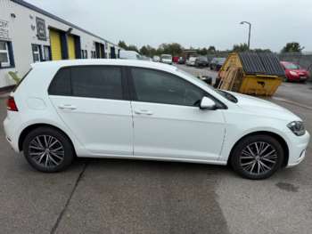 Used Volkswagen Golf 2017 for sale - 75157559: Photo