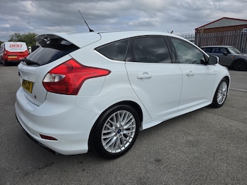 Used Ford Focus 2014 for sale - 75612762: Photo