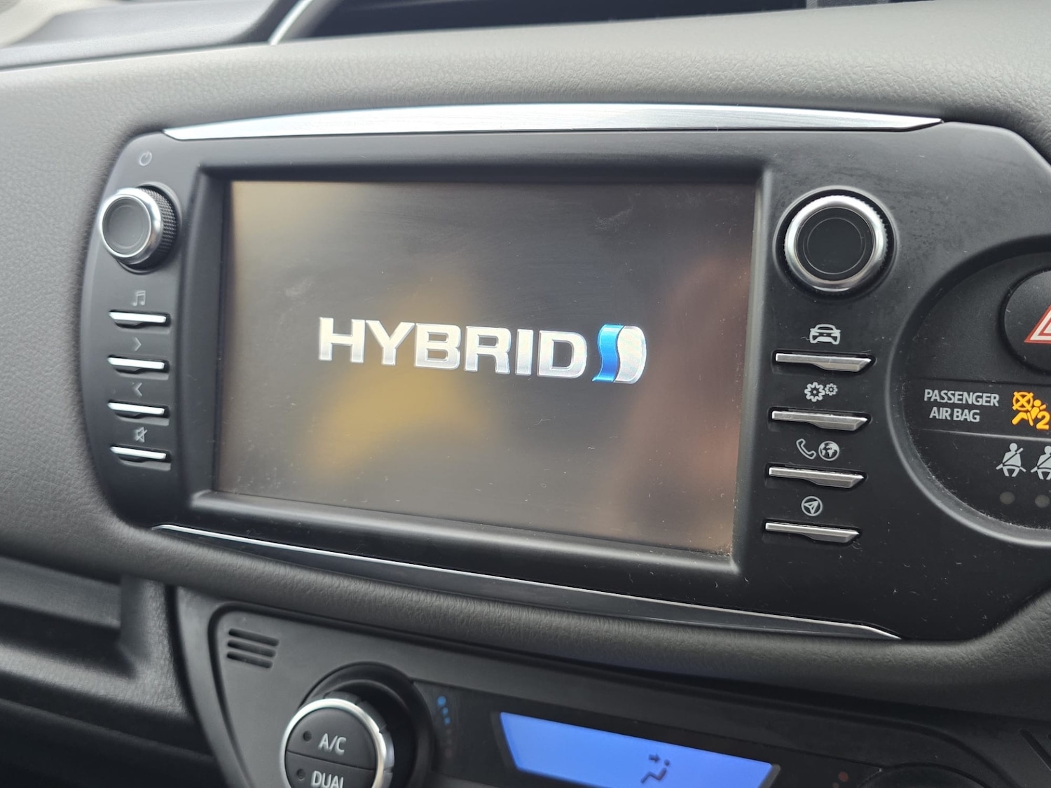 Used Toyota Yaris 2018 for sale - 76197245: Photo 10