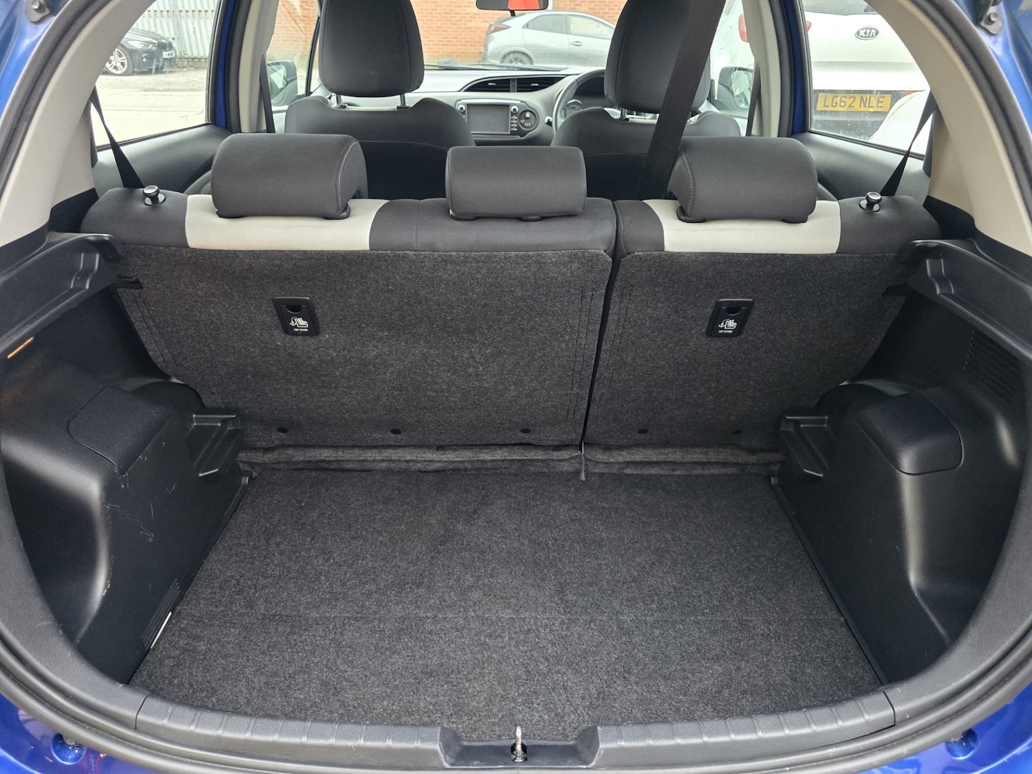Used Toyota Yaris 2018 for sale - 76197245: Photo 23