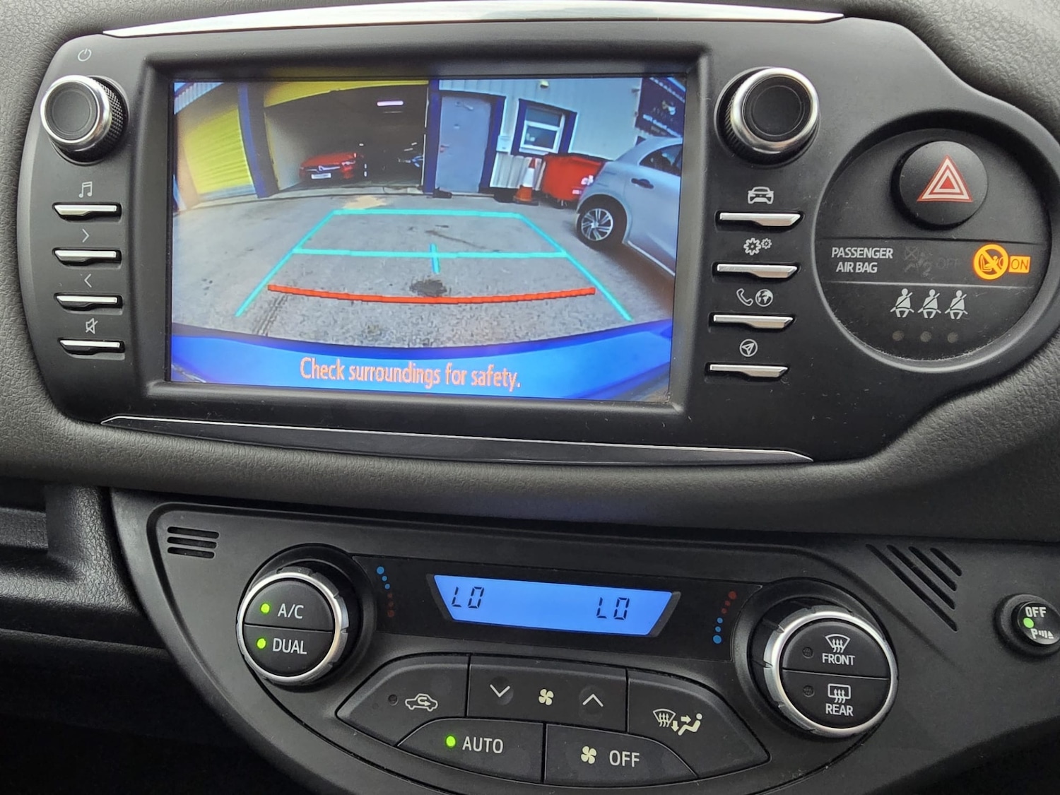 Used Toyota Yaris 2018 for sale - 76197245: Photo 9