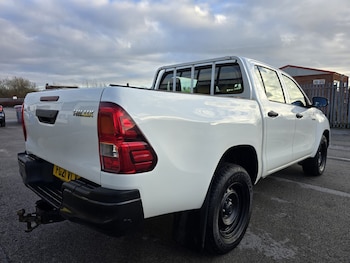 Used Toyota Hilux 2021 for sale - 76794804: Photo