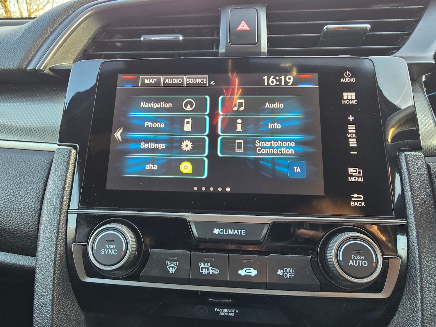 Used Honda Civic 2018 for sale - 77664980: Photo 16