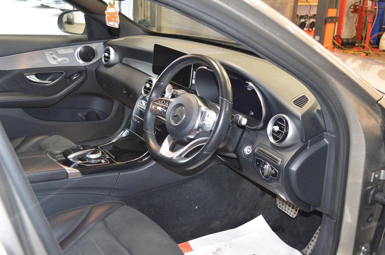 Used Mercedes-Benz C Class 2019 for sale - 76793614: Photo 12