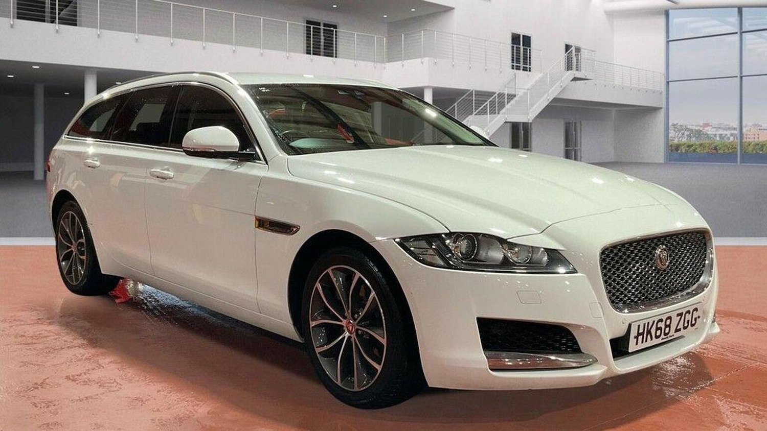 Used Jaguar XF 2019 for sale - 76924448: Photo 1