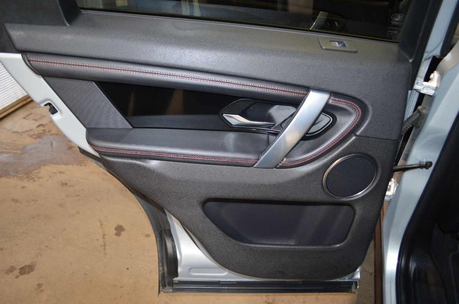 Used Land Rover Discovery Sport 2022 for sale - 77154419: Photo 32