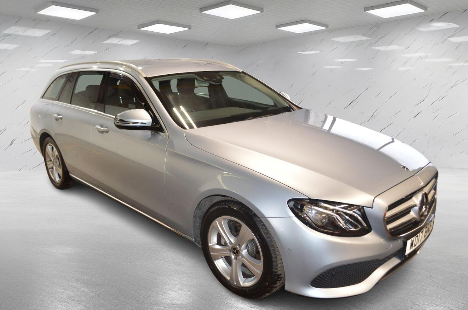 Used Mercedes-Benz E Class 2017 for sale - 78004334: Photo 3