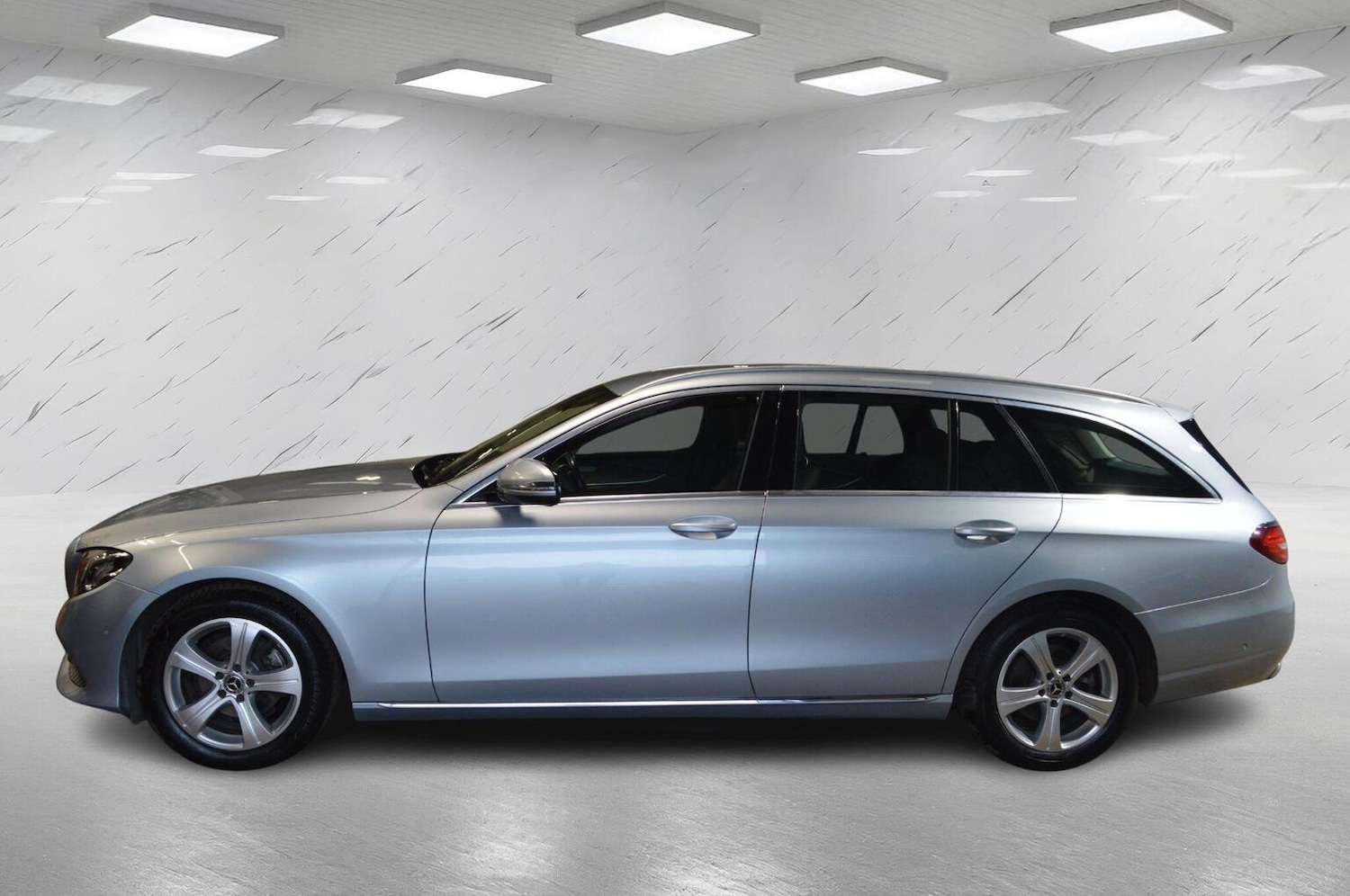 Used Mercedes-Benz E Class 2017 for sale - 78004334: Photo 8