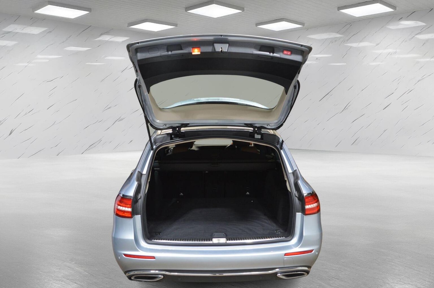 Used Mercedes-Benz E Class 2017 for sale - 78004334: Photo 9