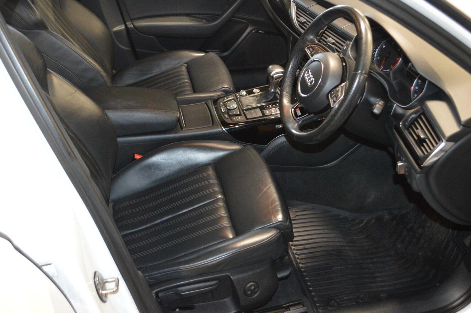 Used Audi A6 Saloon 2013 for sale - 77535962: Photo 12