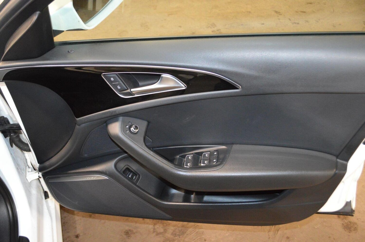 Used Audi A6 Saloon 2013 for sale - 77535962: Photo 21